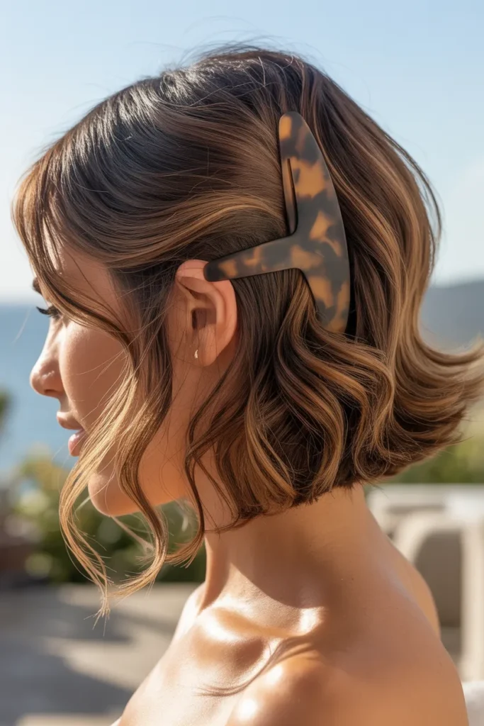  Claw Clip Half-Up with Wavy Length